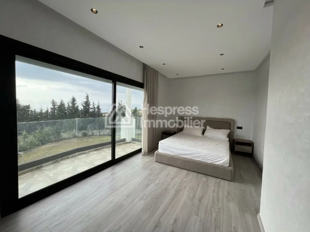 5-Bedroom Villa in the Nouinouich District