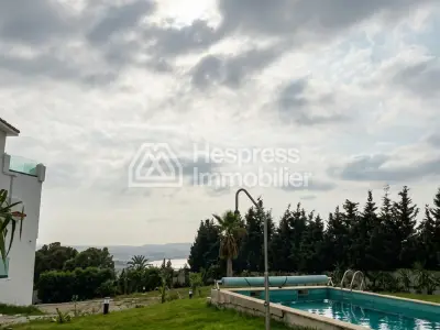 5-Bedroom Villa in the Nouinouich District