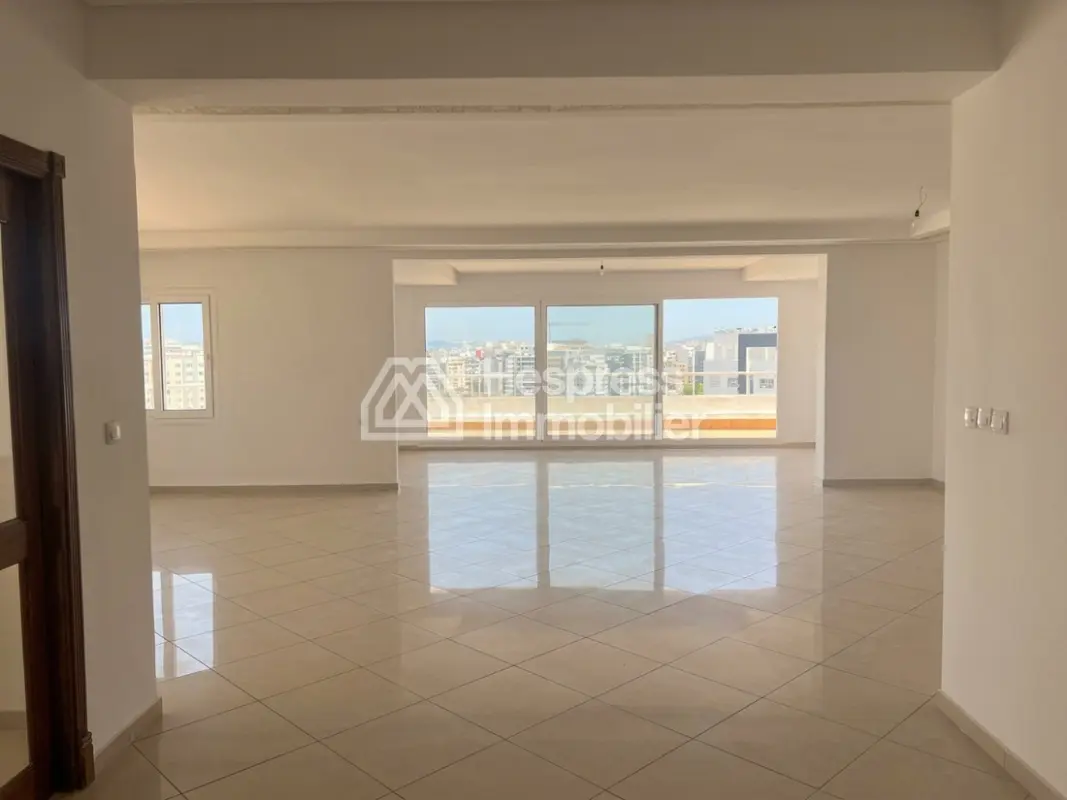 3-Bedroom Apartment – ​​Riad Tetouan