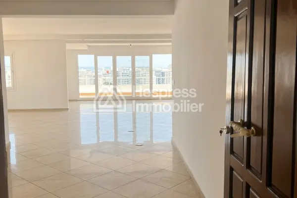 3-Bedroom Apartment – ​​Riad Tetouan
