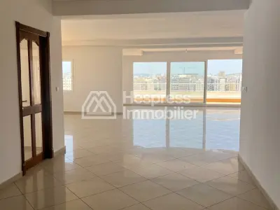 3-Bedroom Apartment – ​​Riad Tetouan