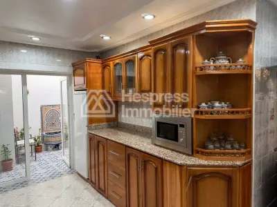 Immeuble de Rapport I Quartier Nasr. CAS27129 AB