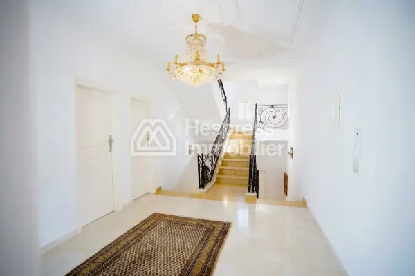Luxueuse Villa Sur Mnar CAS26610