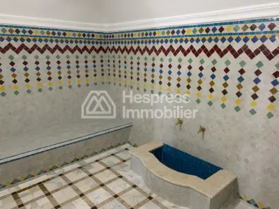 6-Bedroom Villa – Boubana District