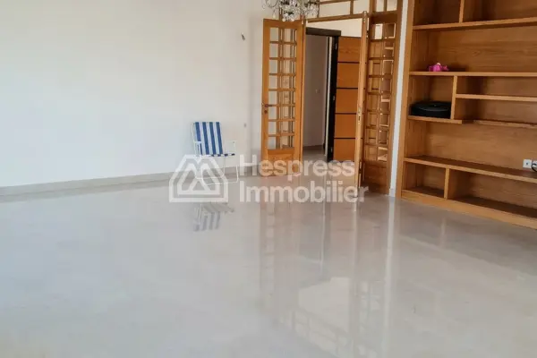3-Bedroom Apartment Iberia