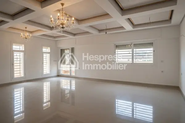 3-Bedroom Apartment Iberia