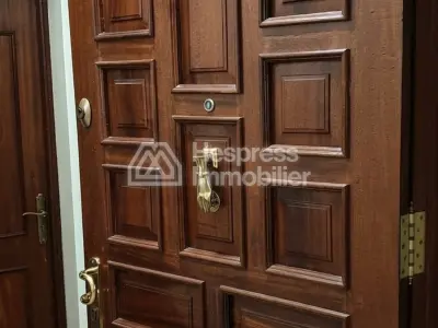 2 Bedroom Apartment & Garage, Romana District