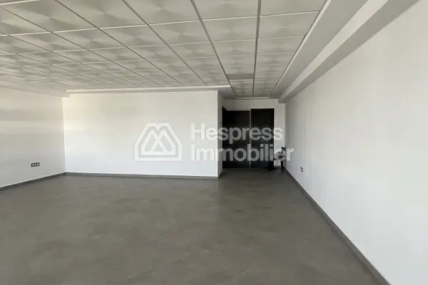 Plateaux Bureaux en location – La zone Franche