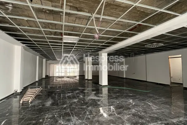 Commercial premises near Badr Mosque