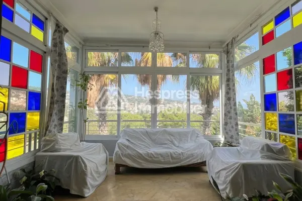 Villa with Swimming Pool – Neighborhood Moujahidine