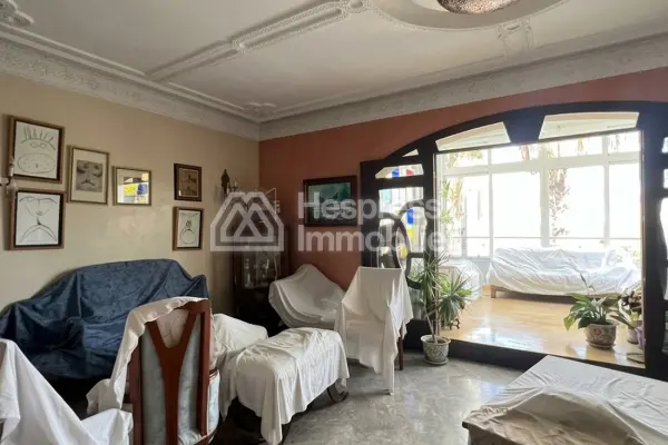 Villa with Swimming Pool – Neighborhood Moujahidine