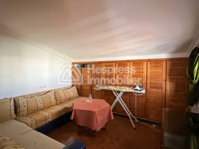 Villa with Swimming Pool – Neighborhood Moujahidine