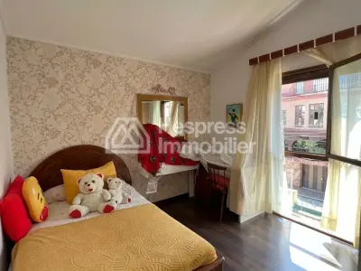 Villa with Swimming Pool – Neighborhood Moujahidine