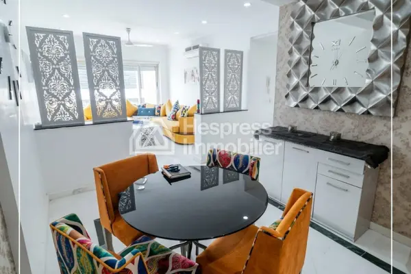 Tangier Boulevard CAS24076 IL