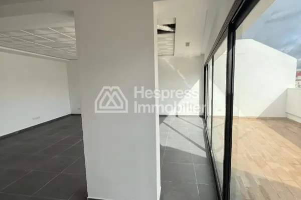 Plateaux bureaux a la vente