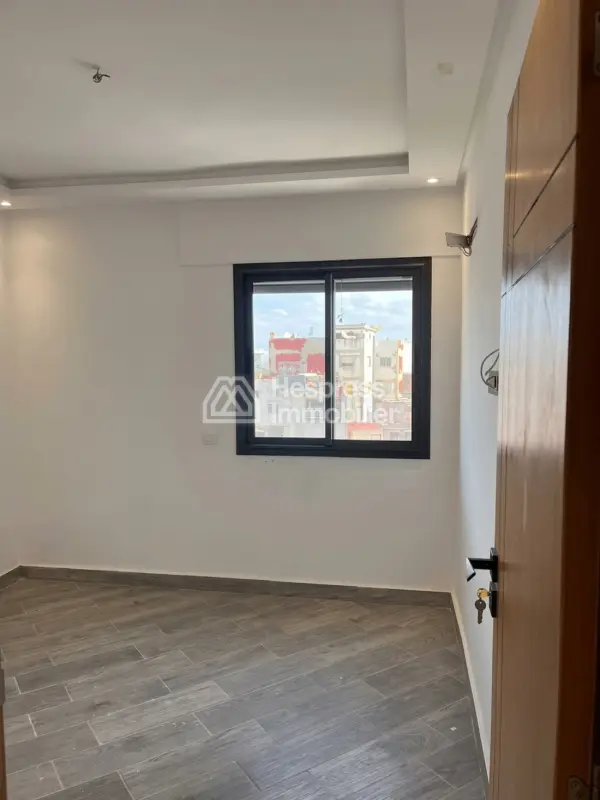 Duplex apartment near the main post office