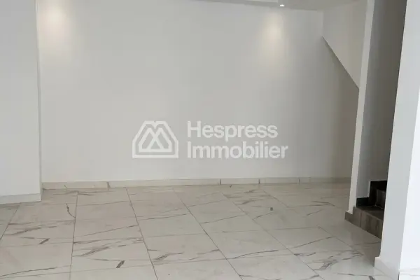 Duplex apartment near the main post office