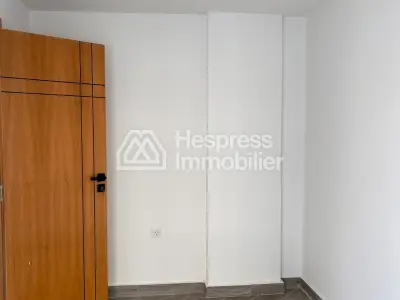 Duplex apartment near the main post office