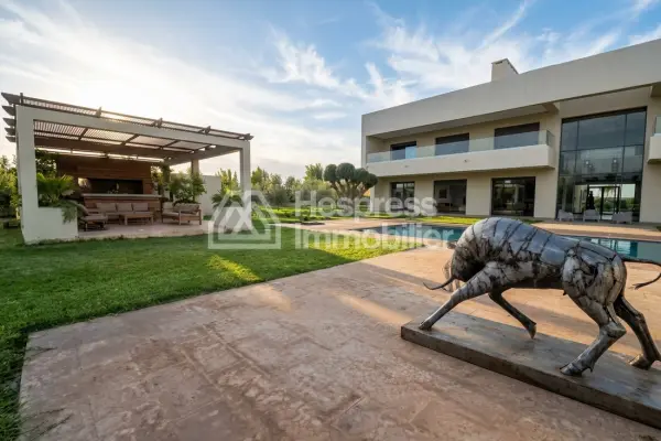 Villa and land for sale in Marrakech