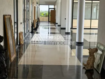 Villa and land for sale in Marrakech