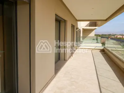 Villa and land for sale in Marrakech