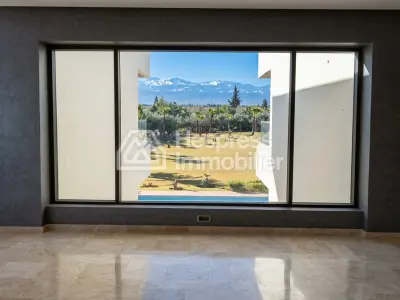Villa and land for sale in Marrakech