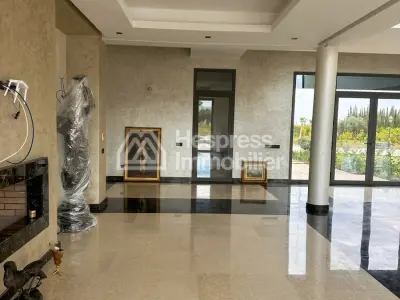 Villa and land for sale in Marrakech