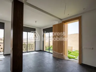 Beautiful new villa with swimming pool and garden
