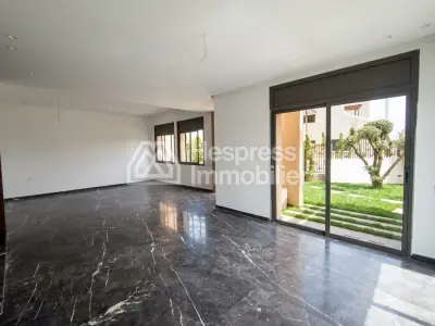 Beautiful new villa with swimming pool and garden