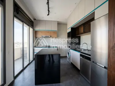 Beautiful new villa with swimming pool and garden