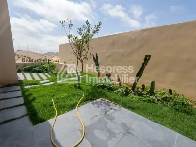 Beautiful new villa with swimming pool and garden