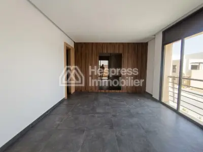 Beautiful new villa with swimming pool and garden