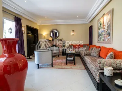 فيلا فاخرة مفروشة مع مسبح خاص