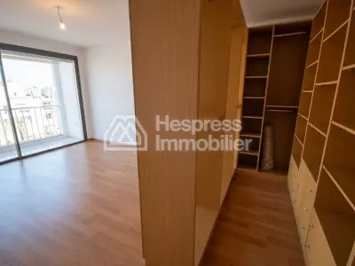 142 m² 3-room apartment