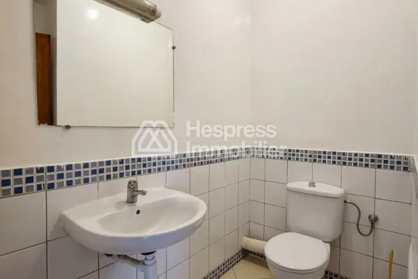 Appartement traversant lumineux avec toit terrasse