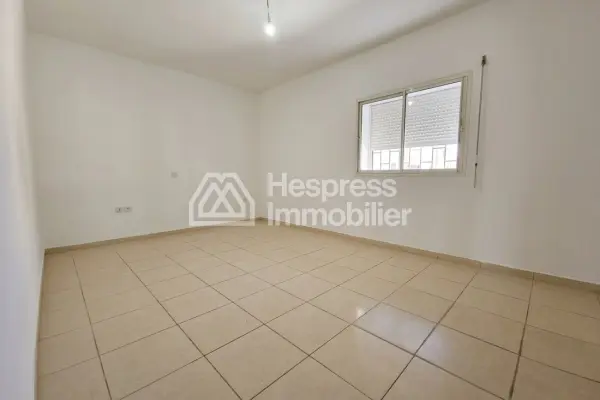 Appartement traversant lumineux avec toit terrasse