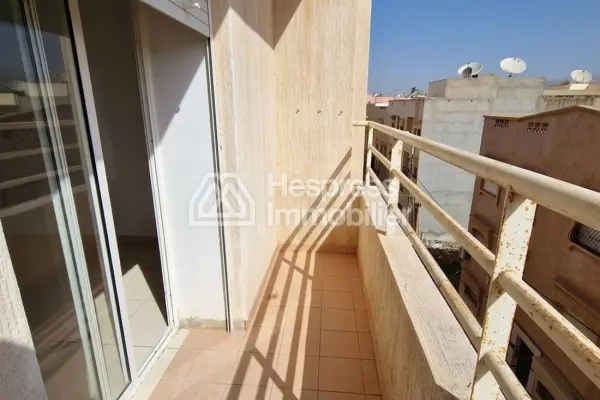 Appartement traversant lumineux avec toit terrasse