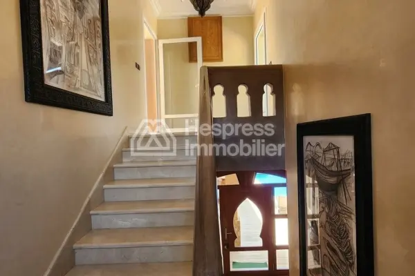 فيلا استثنائية على شاطئ البحر في ميرلفت