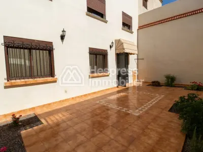 فيلا عائلية في أكادير حي النجاح