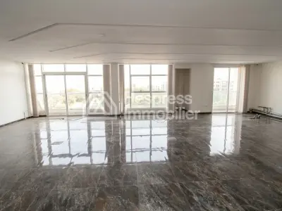 Spacious office at Haut-Founty
