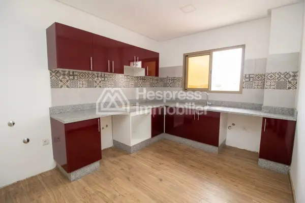 A vendre: Superbe appartement Hay Mohammadi