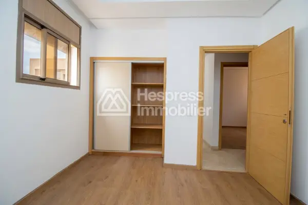 A vendre: Superbe appartement Hay Mohammadi
