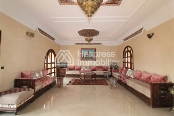 رياض ريفي رائع (بدون عنوان)