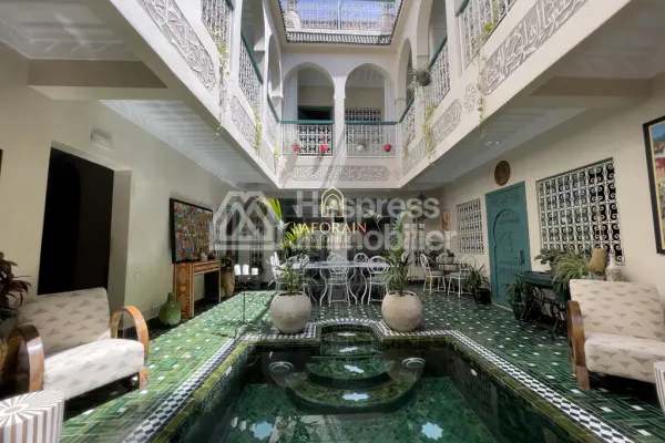 RIAD D’EXCEPTION À VENDRE – BAB DOUKKALA, MARRAKECH