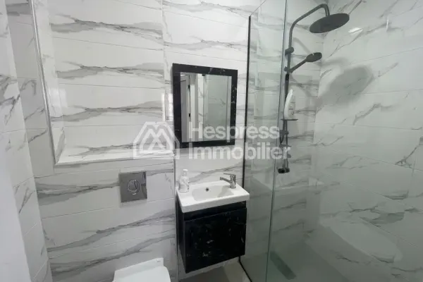 فرصة مميزة! منزل مع مسبح للبيع