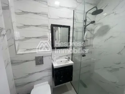 OPPORTUNITY. House with pool for sale