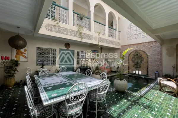 RIAD D’EXCEPTION À VENDRE – BAB DOUKKALA, MARRAKECH