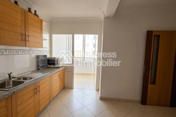 Appartement 2 chambres Av Moukawama