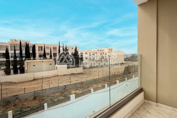 Appartement à Aourir avec vue sur piscine