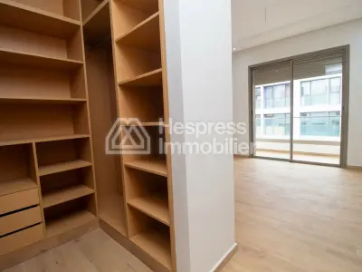 Appartement non meublé à louer à Hay Mohammadi